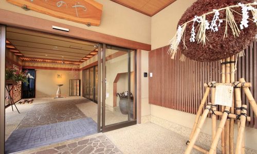新潟 弥彦でおすすめの旅館16選 気軽に泊まれるリーズナブルな宿から高級旅館まで おすすめ旅行を探すならトラベルブック Travelbook 新潟 弥彦でおすすめの旅館16選 気軽に泊まれるリーズナブルな宿から高級旅館まで おすすめ旅行を探すならトラベルブック Travelbook