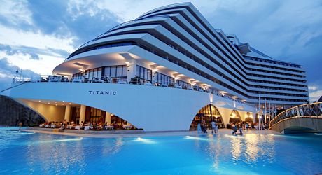 トルコ アンタルヤのおすすめ高級ホテル選 口コミ評判の高い宿をご紹介 おすすめ旅行を探すならトラベルブック Travelbook トルコ アンタルヤのおすすめ高級ホテル選 口コミ評判の高い宿をご紹介 おすすめ旅行を探すならトラベルブック Travelbook