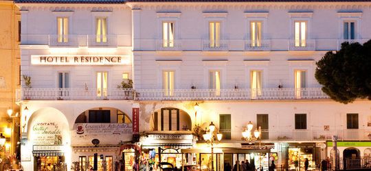 イタリア アマルフィへ行くおすすめ格安ツアー 人気プランを比較して紹介 おすすめ旅行を探すならトラベルブック Travelbook