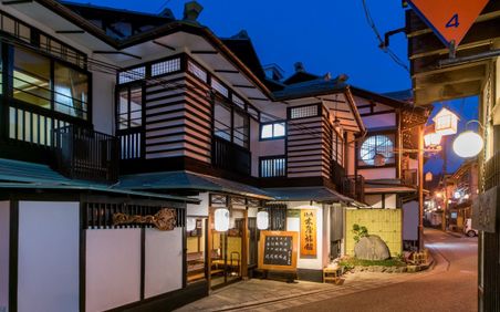 三朝温泉のおすすめ旅館ランキング10選 リーズナブルな宿から高級旅館までご紹介 おすすめ旅行を探すならトラベルブック Travelbook 三朝温泉のおすすめ旅館ランキング10選 リーズナブルな宿から高級旅館までご紹介 おすすめ旅行を探すならトラベルブック Travelbook
