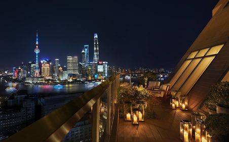上海 外灘 バンド 周辺のおすすめ高級ホテル 夜景を独り占めしよう おすすめ旅行を探すならトラベルブック Travelbook 上海 外灘 バンド 周辺のおすすめ高級ホテル 夜景を独り占めしよう おすすめ旅行を探すならトラベルブック Travelbook