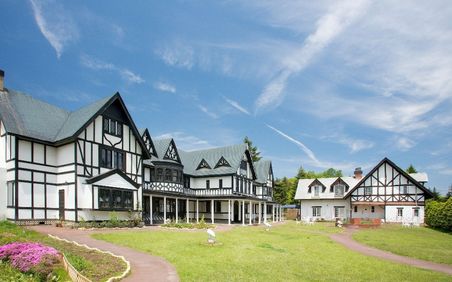 軽井沢のおすすめ子連れホテル選 プール付きの人気宿もご紹介 子育て情報を探すならトラベルブックファミリー 軽井沢のおすすめ子連れホテル選 プール付きの人気宿もご紹介 子育て情報を探すならトラベルブックファミリー