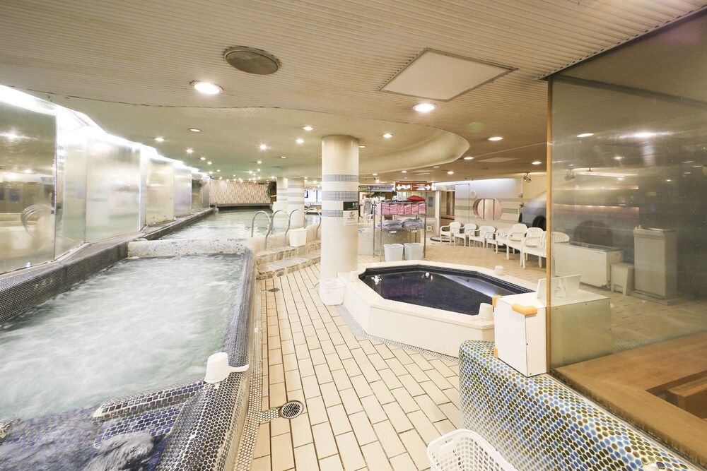 ニュージャパンカプセルホテル カバーナ店 男性専用 21年最新の料金比較 口コミ 宿泊予約 トラベルブック Travelbook