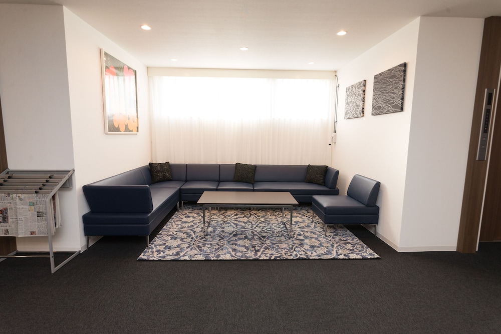 HOTEL PRECIA (ホテル プレシア) 那覇辻町【 2023年最新の料金比較・口コミ・宿泊予約 】 トラベルブック(TravelBook) HOTEL PRECIA (ホテル プレシア) 那覇辻町【 2023年最新の料金比較・口コミ・宿泊予約 】 トラベルブック(TravelBook)