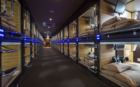 新宿周辺のカプセルホテル8選 女性人気が高い格安宿もご紹介 おすすめ旅行を探すならトラベルブック Travelbook 新宿周辺のカプセルホテル8選 女性人気が高い格安宿もご紹介 おすすめ旅行を探すならトラベルブック Travelbook