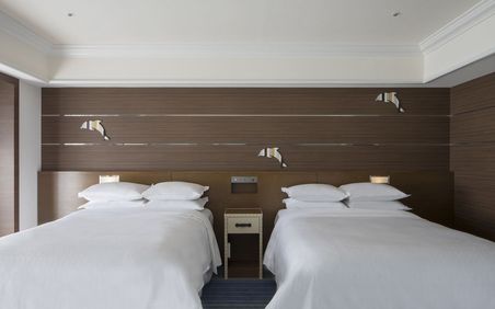 ディズニー周辺のおすすめ子連れホテル10選 安いのに快適な宿もご紹介 子育て情報を探すならトラベルブックファミリー ディズニー周辺のおすすめ子連れホテル10選 安いのに快適な宿もご紹介 子育て情報を探すならトラベルブックファミリー