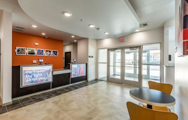 モーテル 6 ラスベガス ネバダ- モーター スピードウェイ