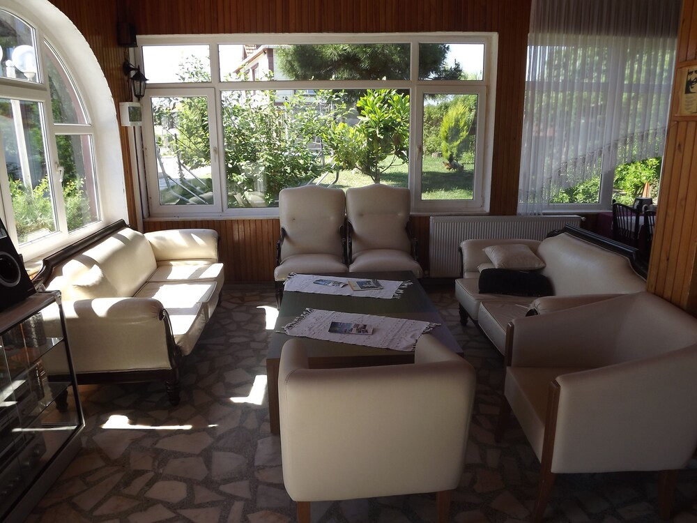 ハムシロス タティル コユー & アパート ホテル