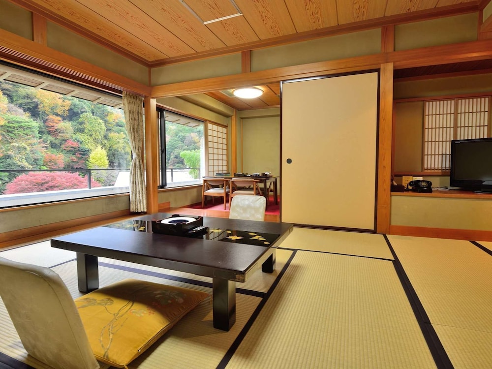 箱根湯本温泉 吉池旅館 22年最新の料金比較 口コミ 宿泊予約 トラベルブック Travelbook